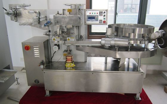 Pequeña empaquetadora automática llena del caramelo de la piruleta